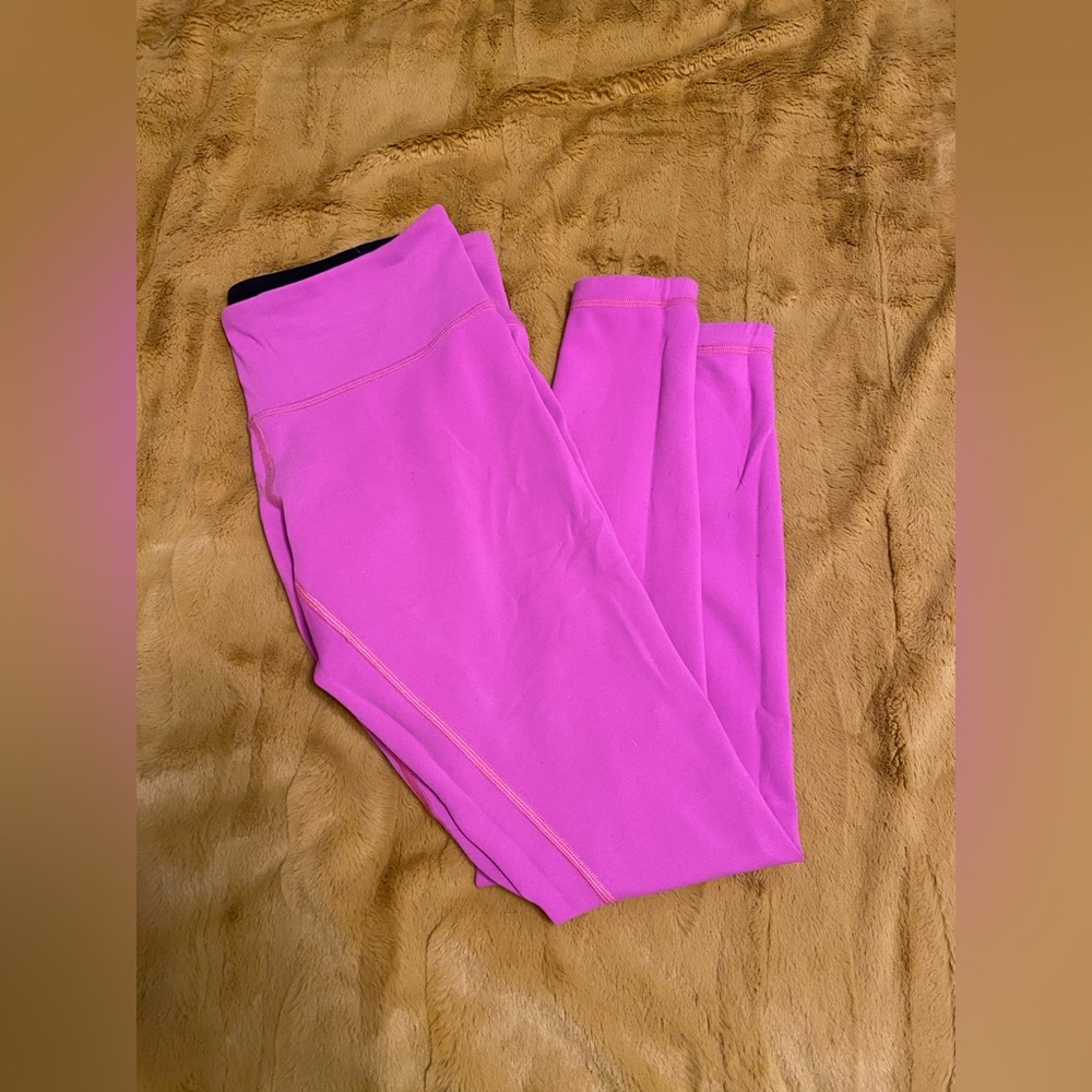 LULULEMON Reversible (Black/Hot Pink) Wunder Under Legging